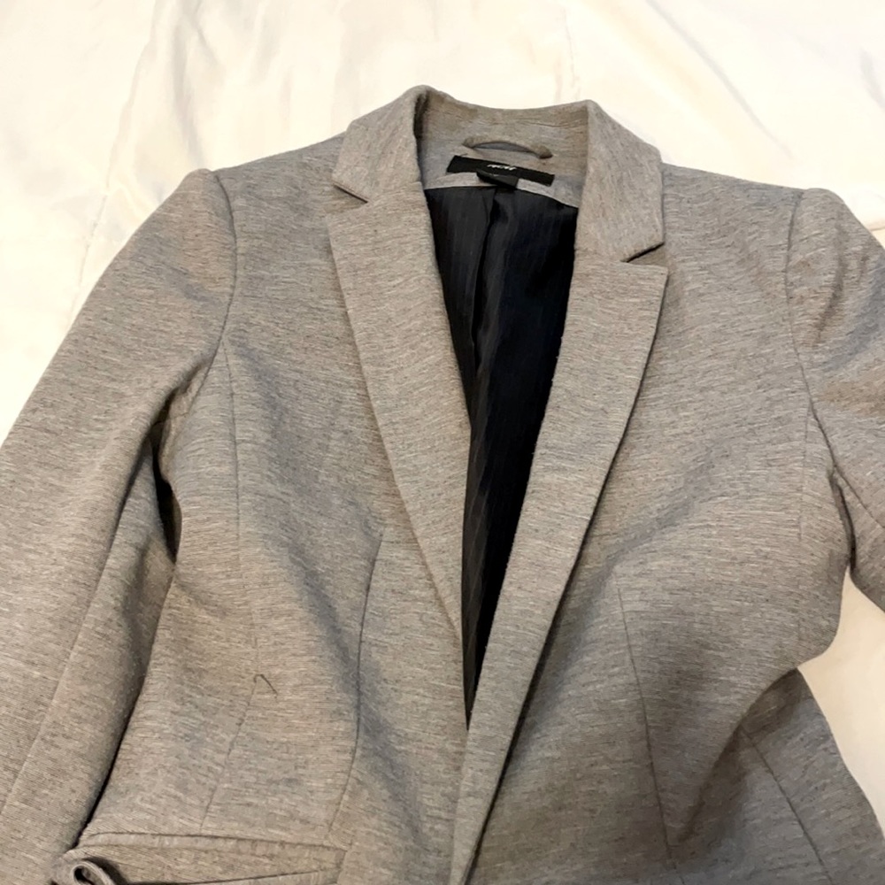 Grey blazer
